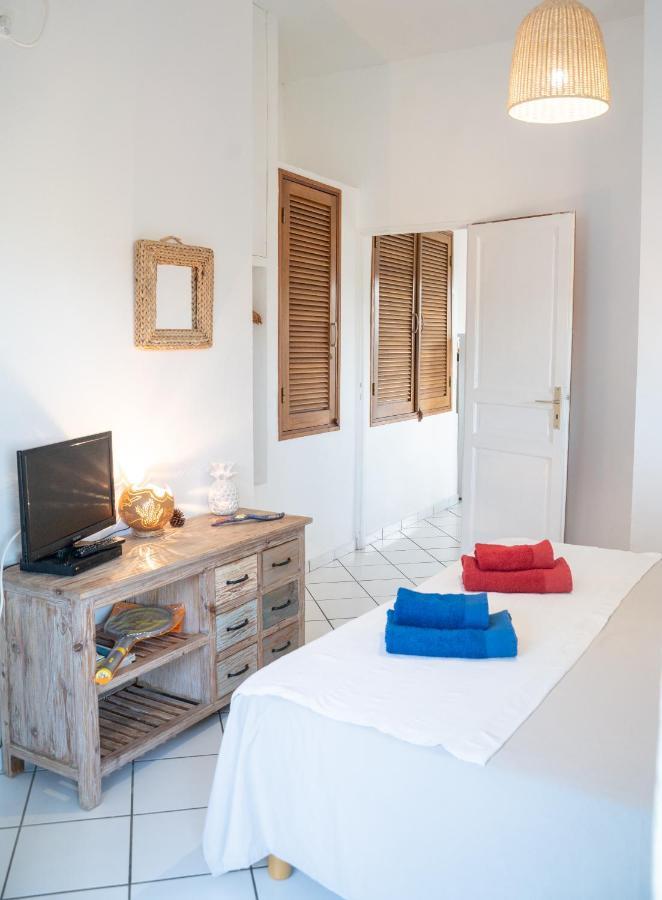 Bungalow Anse Figuier Terre-De-Haut Bagian luar foto